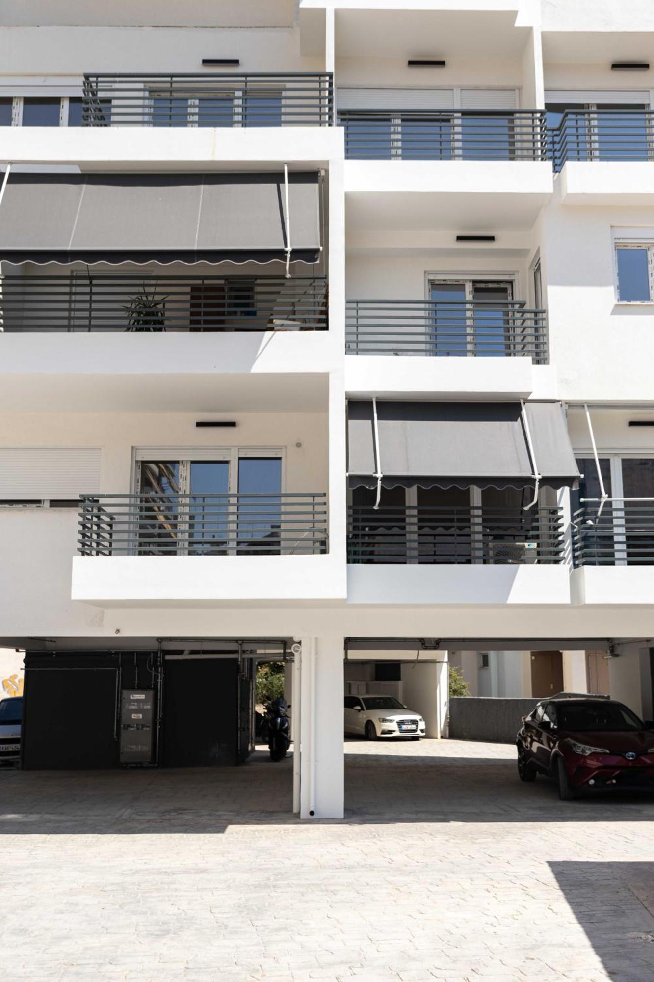 Gpxclrsuperiorjuniortwin Suitea5 Lárissa Exterior foto